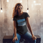 Love is lie Unisex T-shirt